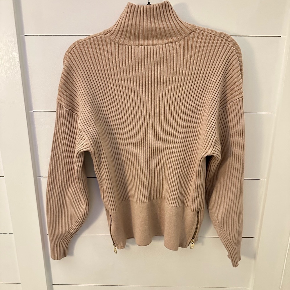 VARLEY M Haggen 2.0 tan woman boxy mock neck viscose blend ribbed stretch top - Picture 3 of 14